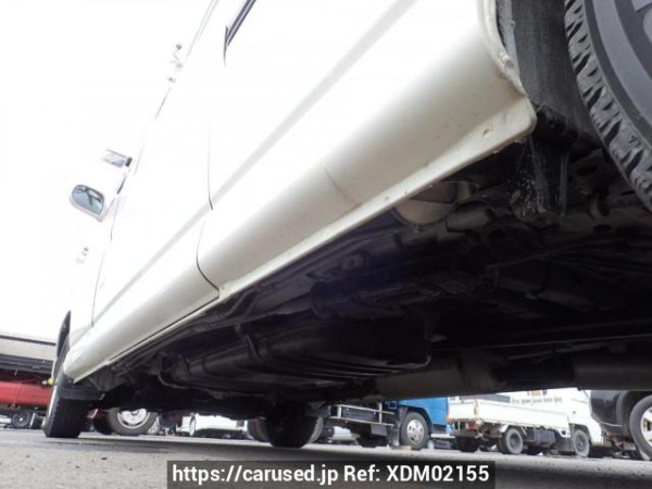 Used 2004 AT toyota granvia VCH38S Image[30]