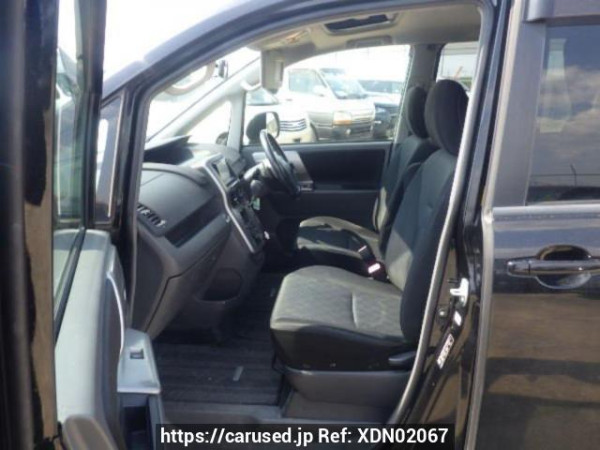 Used 2008 AT toyota noah ZRR70W Image[14]