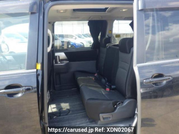 Used 2008 AT toyota noah ZRR70W Image[16]