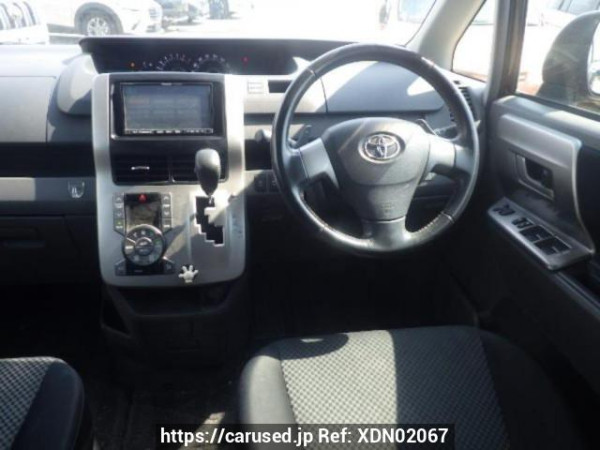 Used 2008 AT toyota noah ZRR70W Image[20]