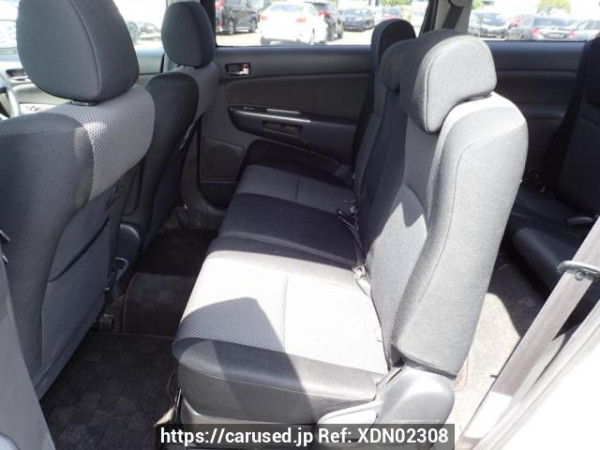 Used 2005 AT toyota wish ZNE14G Image[14]
