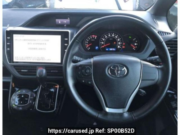 Used2020 AT Toyota Noah ZRR85WImage[2]