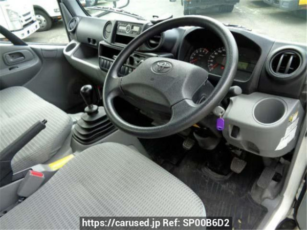 Used 2020 MT toyota dyna-truck TRY230 Image[2]