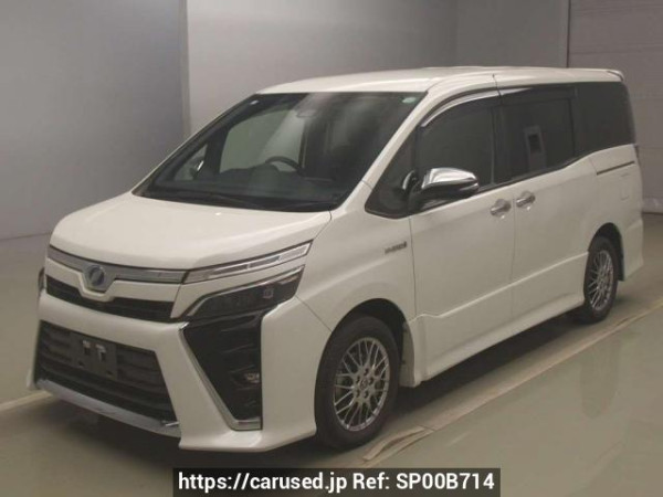 Used2018 AT Toyota Voxy ZWR80WImage[0]