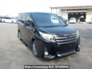 Toyota Noah ZWR80W