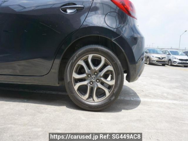 Used 2015 AT mazda mazda2 null Image[7]