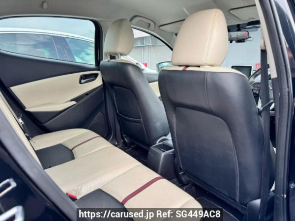 Used 2015 AT mazda mazda2 null Image[21]