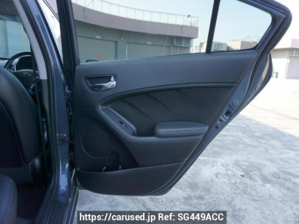 Used 2016 AT kia cerato null Image[11]