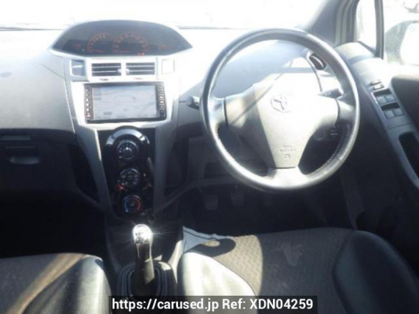Used 2005 MT toyota vitz NCP91 Image[17]