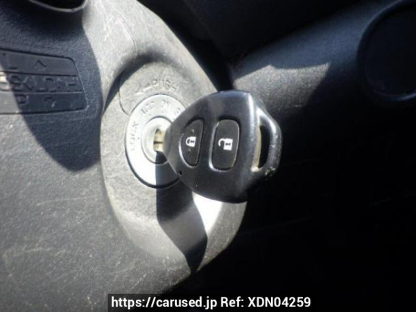 Used 2005 MT toyota vitz NCP91 Image[18]