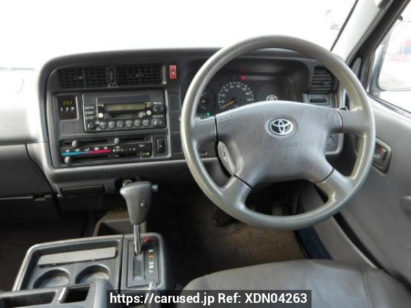 Used 2000 AT toyota hiace-wagon RZH111G Image[16]