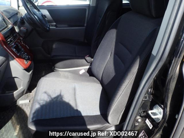 Used 2008 AT toyota voxy ZRR70W Image[10]