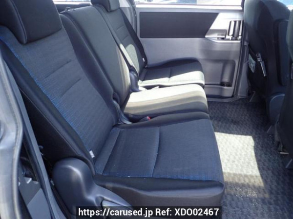 Used 2008 AT toyota voxy ZRR70W Image[11]