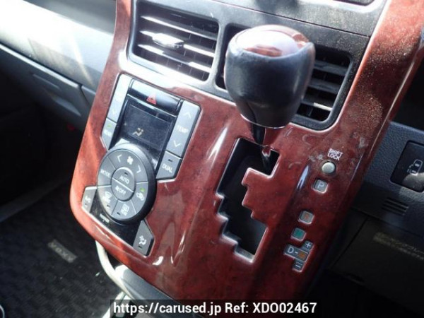 Used 2008 AT toyota voxy ZRR70W Image[22]