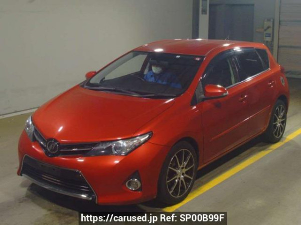 Used 2014 AT toyota auris ZRE186H Image[0]