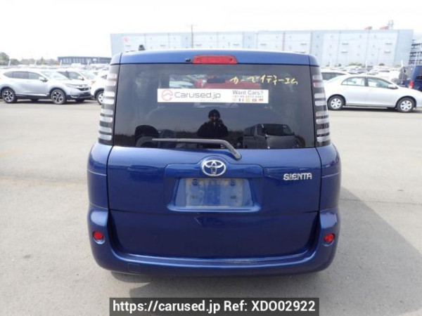 Used 2004 AT toyota sienta NCP81G Image[4]