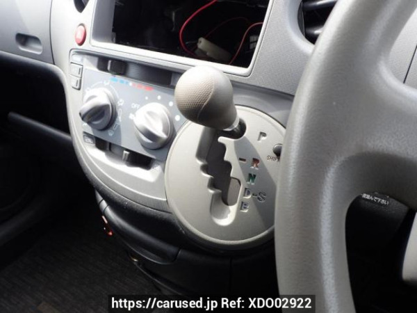 Used 2004 AT toyota sienta NCP81G Image[16]