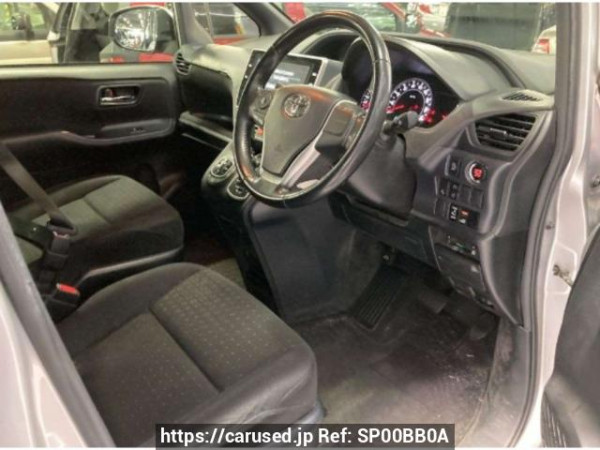 Used2017 AT Toyota Noah ZRR80GImage[2]