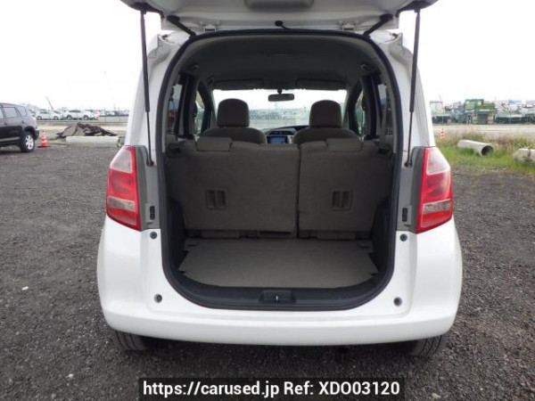 Used 2005 AT toyota ractis SCP100 Image[8]