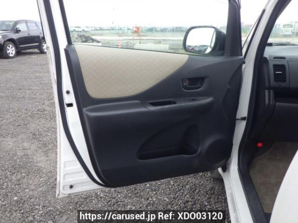 Used 2005 AT toyota ractis SCP100 Image[20]