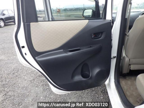 Used 2005 AT toyota ractis SCP100 Image[25]