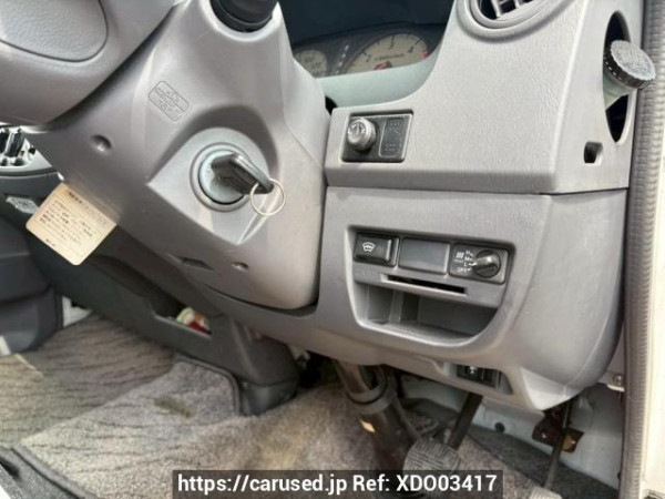 Used 2004 AT nissan caravan-bus DWMGE25 Image[28]