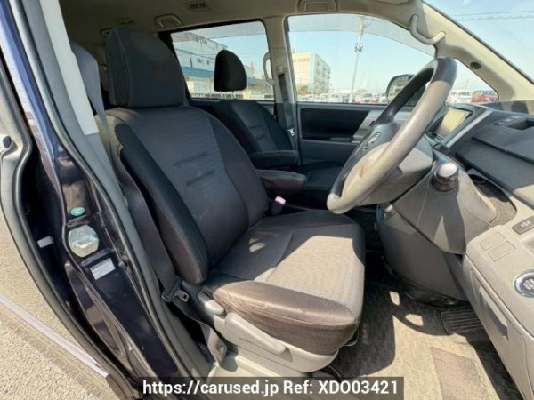 Used 2008 AT toyota voxy ZRR70W Image[12]