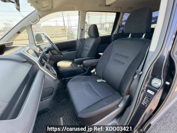 Used 2008 AT toyota voxy ZRR70W Image[13]