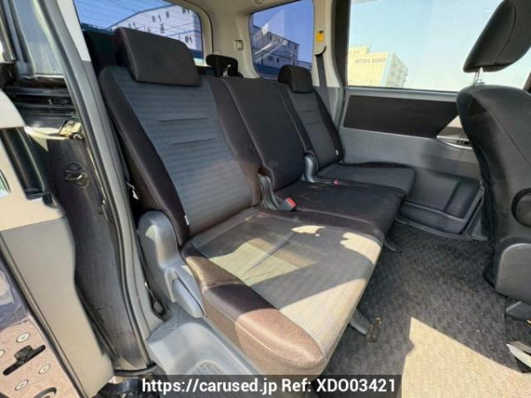 Used 2008 AT toyota voxy ZRR70W Image[14]