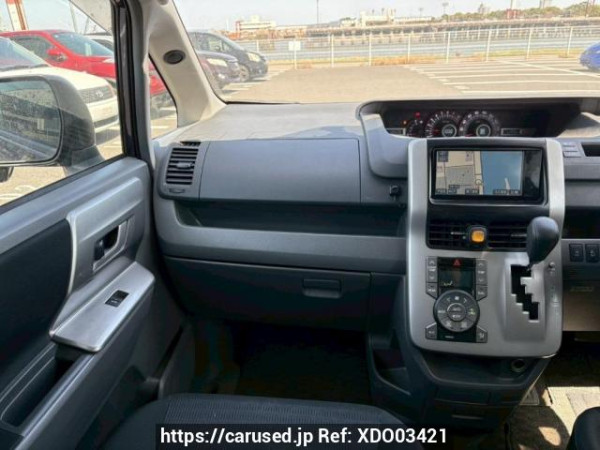 Used 2008 AT toyota voxy ZRR70W Image[20]