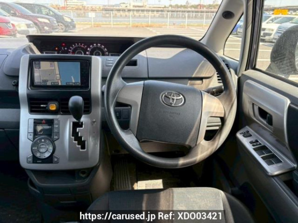 Used 2008 AT toyota voxy ZRR70W Image[21]