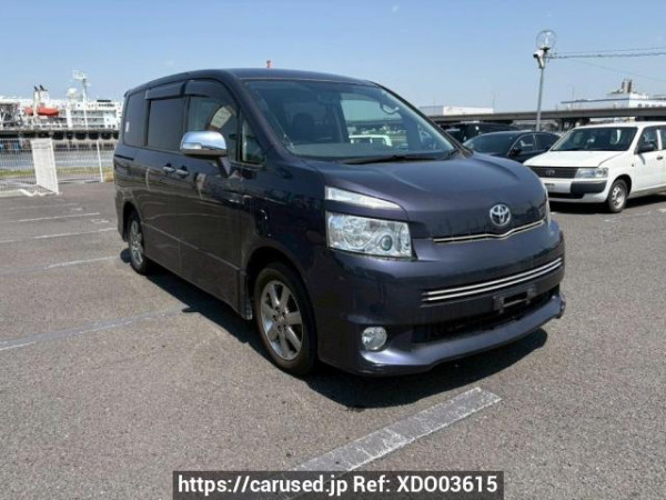 Used 2009 AT toyota voxy ZRR70W Image[0]