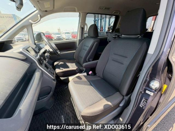 Used 2009 AT toyota voxy ZRR70W Image[13]