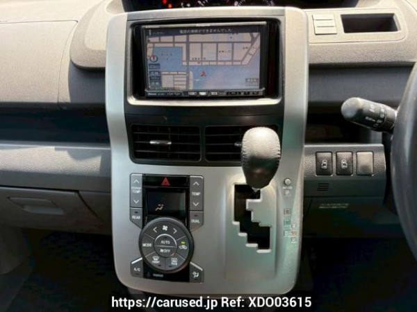 Used 2009 AT toyota voxy ZRR70W Image[23]