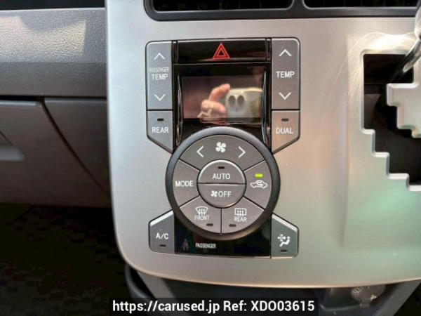Used 2009 AT toyota voxy ZRR70W Image[26]