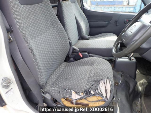 Used 2000 AT toyota hiace-van RZH112V Image[11]