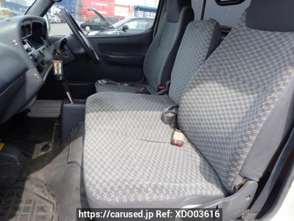 Used 2000 AT toyota hiace-van RZH112V Image[12]
