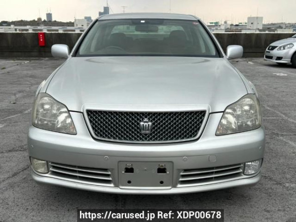Used 2004 AT toyota crown GRS180 Image[1]
