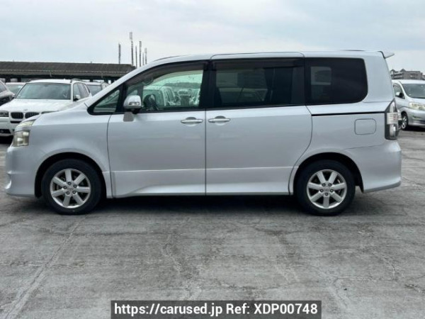 Used 2008 AT toyota voxy ZRR70G Image[3]