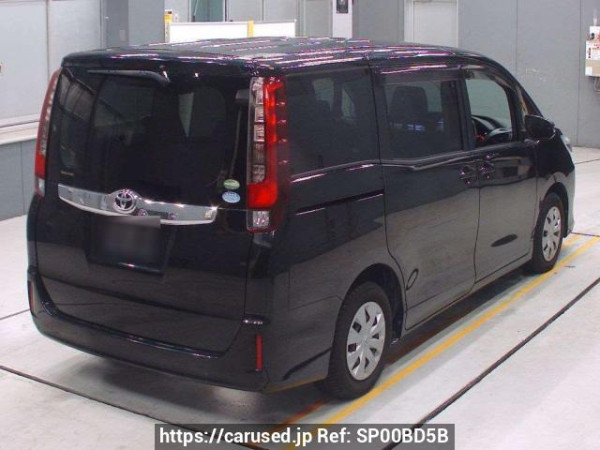 Used2016 AT Toyota Noah ZRR80GImage[1]
