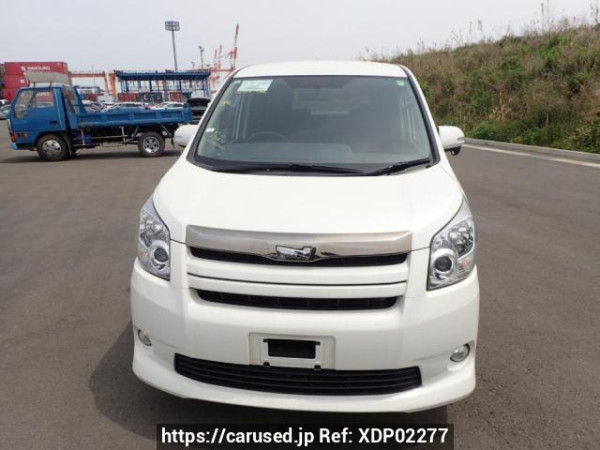 Used 2009 AT toyota noah ZRR70W Image[1]