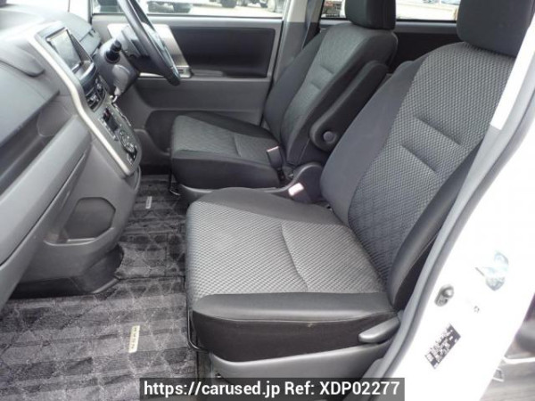 Used 2009 AT toyota noah ZRR70W Image[12]