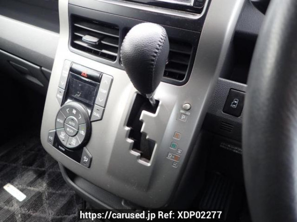 Used 2009 AT toyota noah ZRR70W Image[23]