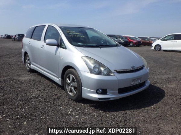 Used 2003 AT toyota wish ZNE10G Image[0]