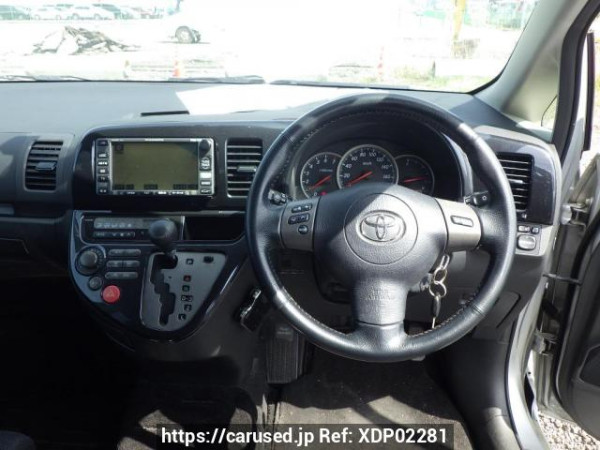 Used 2003 AT toyota wish ZNE10G Image[30]