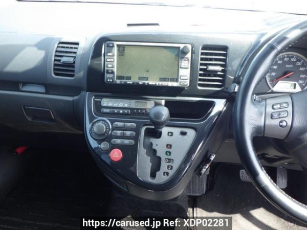 Used 2003 AT toyota wish ZNE10G Image[33]