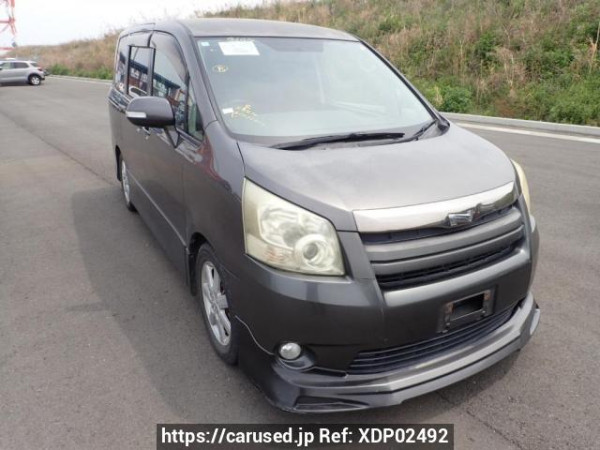 Used 2008 AT toyota noah ZRR70W Image[0]