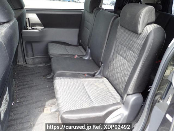 Used 2008 AT toyota noah ZRR70W Image[12]