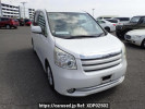 Toyota Noah ZRR75G