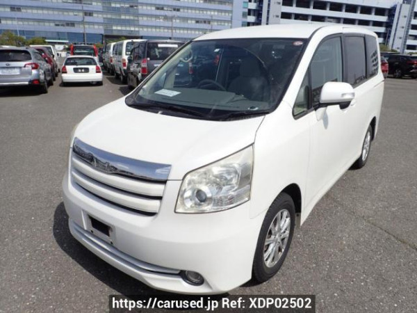 Used 2008 AT toyota noah ZRR75G Image[2]